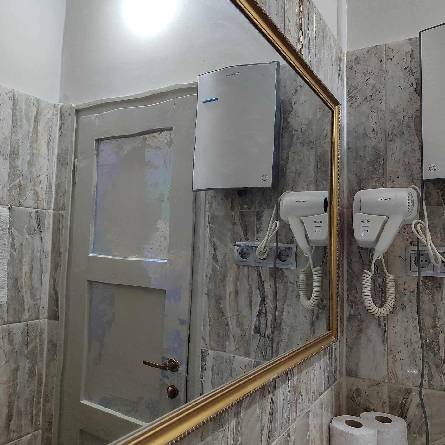 Insta Haus Apartment Plovdiv Ngoại thất bức ảnh